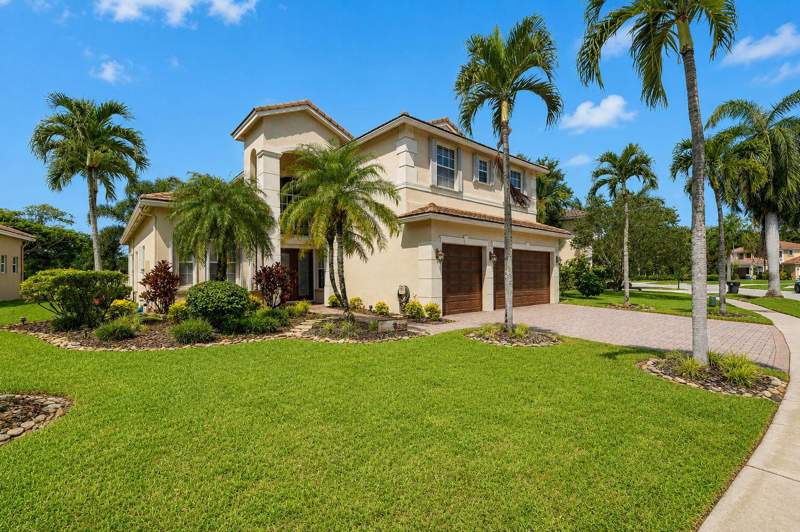 5 bedroom Single Family Residence at 6839 Houlton Circle, Journeys End 3, Greenacres — photo 3