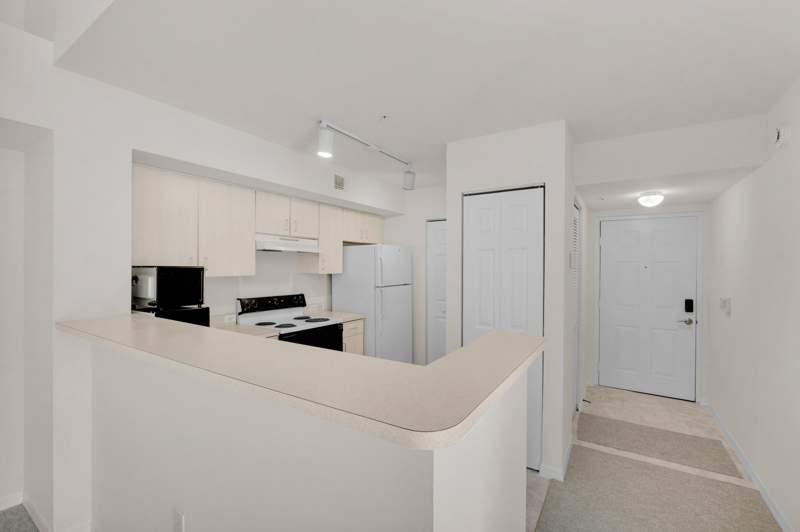 2 bedroom Condominium at 520 SW 111th Avenue #301, Devonaire Condo At Pembroke, Pembroke Pines — photo 2