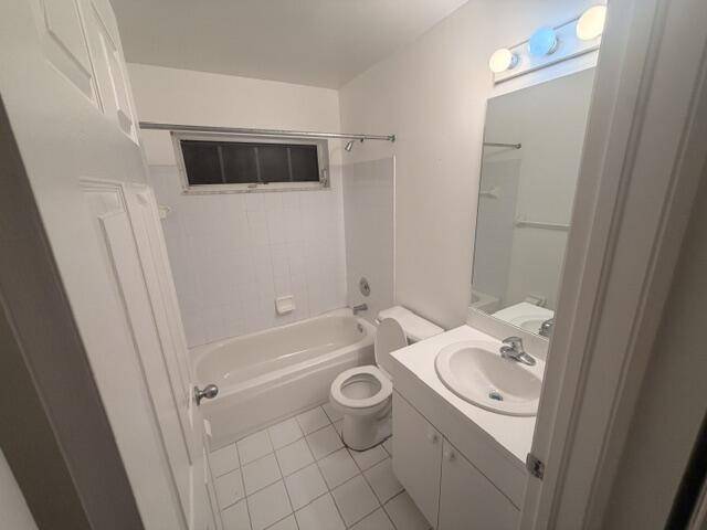 1037 17TH Street