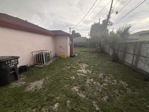 1037 17th Street, West Palm Beach FL - photo 12 of 14