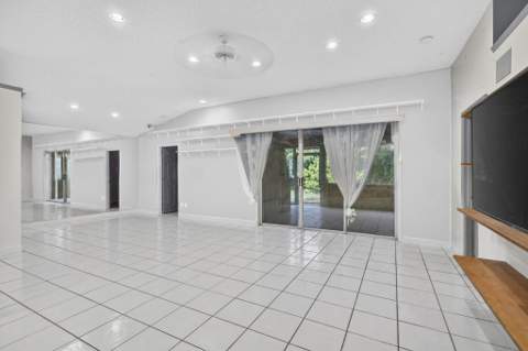 1480 Lake Breeze Drive, Wellington FL - photo 21 of 57