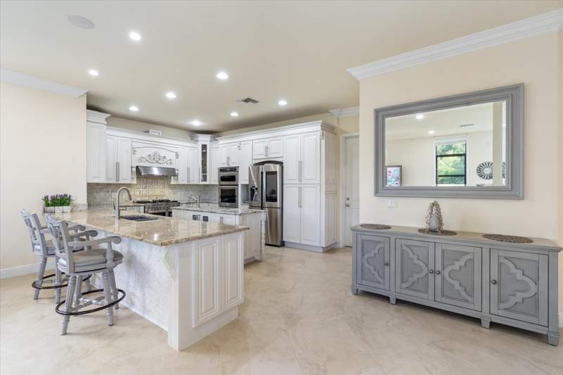6 bedroom Single Family Residence at 301 Sandalwood Lane, Hidden Valley Sec 3, Boca Raton — photo 3