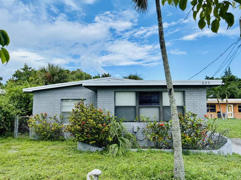 3 bedroom Single Family Residence at 605 NW 9th Avenue, Scotts Park First Add, Pompano Beach — photo 3