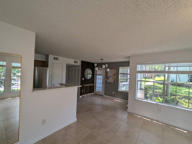1215 CRYSTAL Way #G