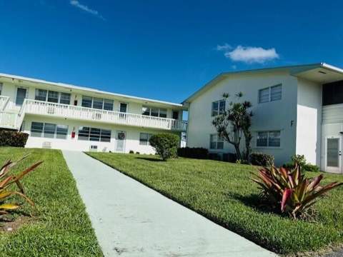 140 Salisbury F, West Palm Beach FL - photo 8 of 14