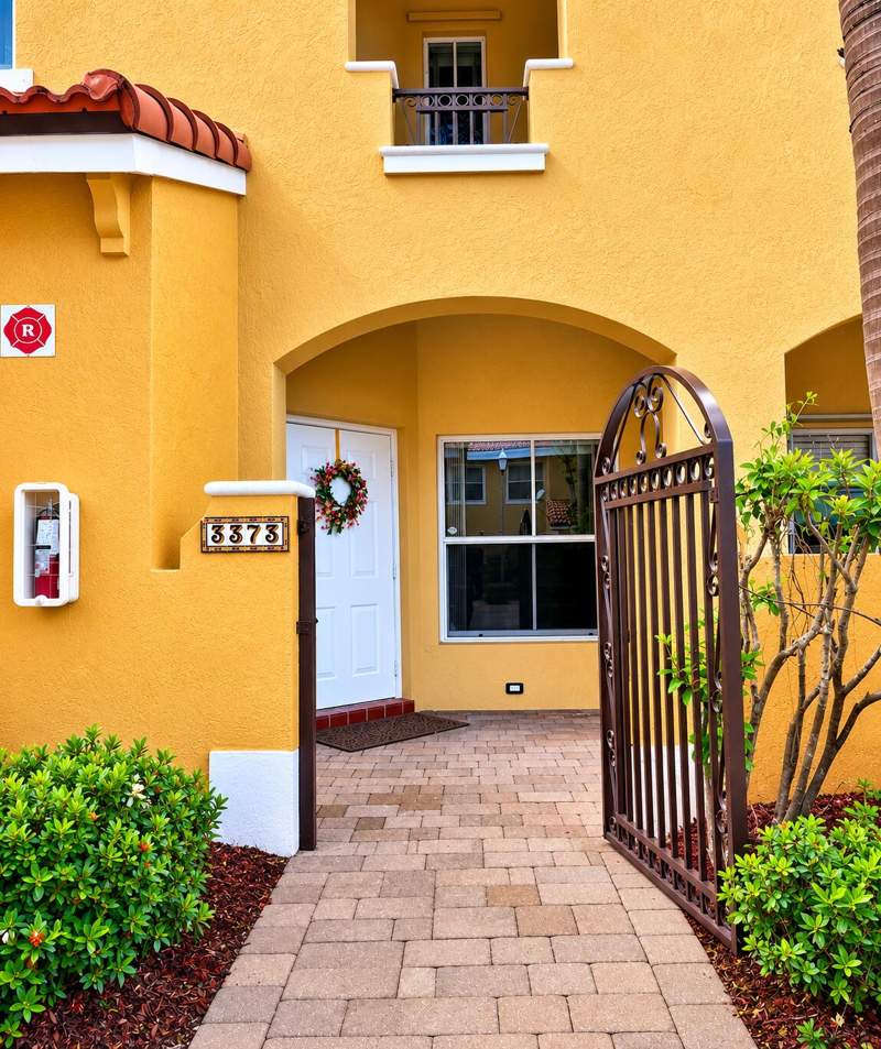 2 bedroom Townhouse at 3373 Merrick Lane #705, Merrick Preserve Condo, Margate — photo 2