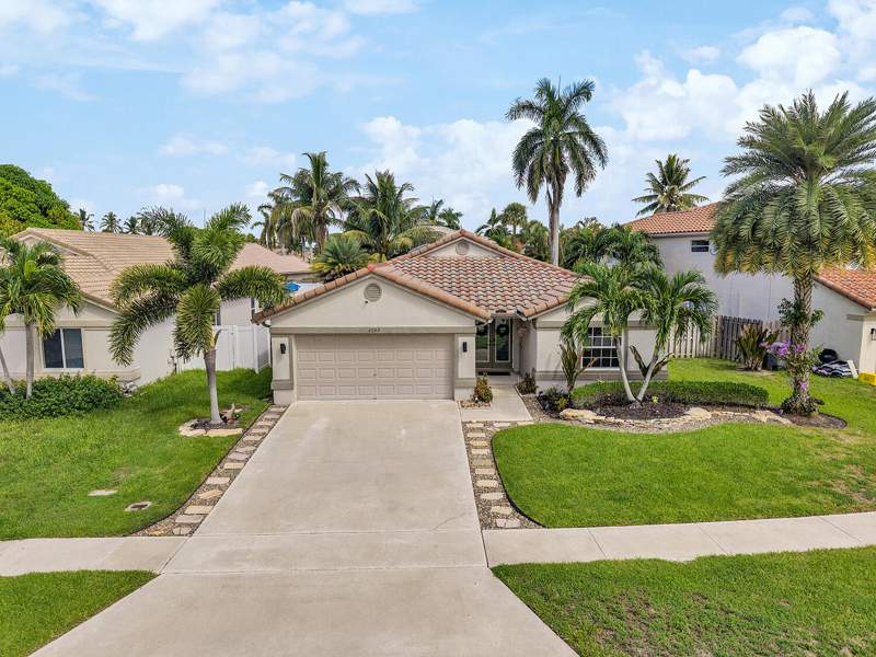 3 bedroom Single Family Residence at 6243 Windlass Circle, Windchime Lakes, Boynton Beach — photo 2