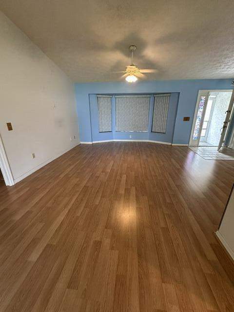 3 bedroom Single Family Residence at 1697 SW Schleicher Lane, Port St Lucie Section 13, Port St. Lucie — photo 4