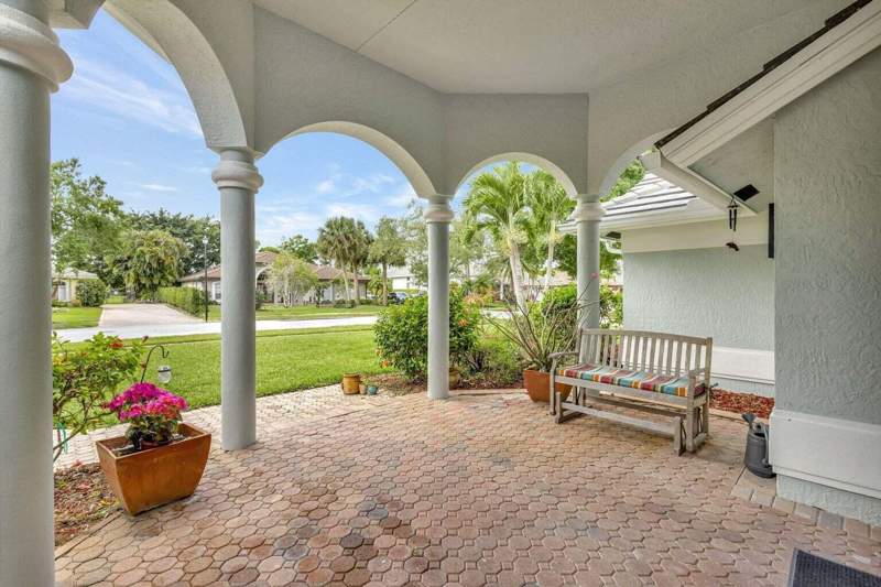 4 bedroom Single Family Residence at 2703 SW Glenmoor Way, Hammock Creek, Palm City — photo 3