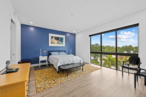 818 NE 2nd Street, Fort Lauderdale FL - photo 16 of 45