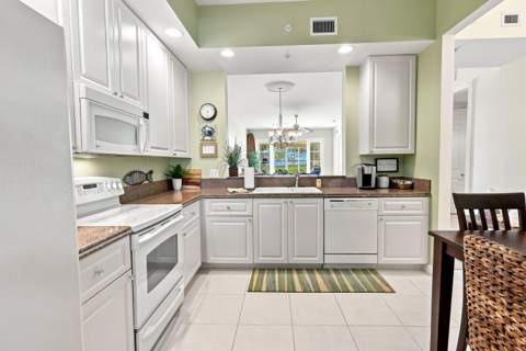 26 Harbour Isle Drive #102, Fort Pierce FL - photo 9 of 50