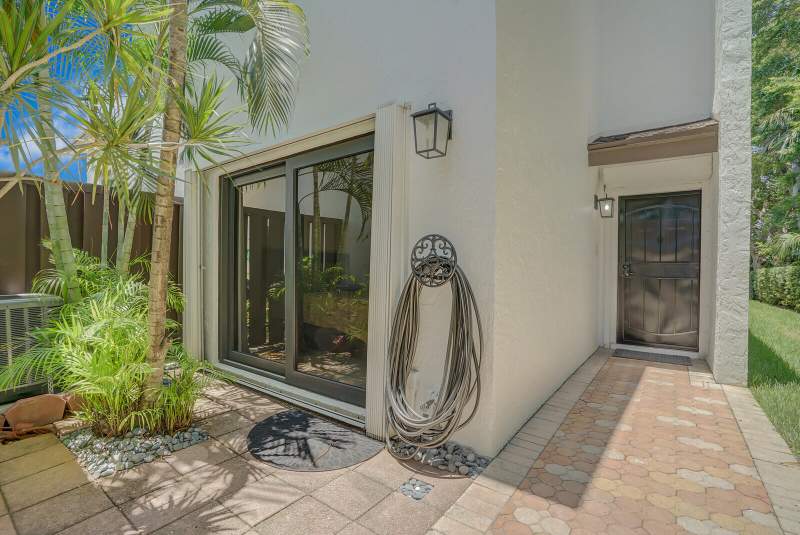 3 bedroom Townhouse at 1301 N Riverside Drive #19, Rivergate Townhouses Condo, Pompano Beach — photo 4