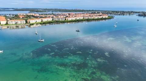 21 Harbour Isle Drive #Ph02, Fort Pierce FL - photo 24 of 36