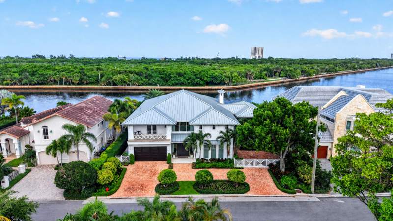 6 bedroom Single Family Residence at 1900 Intracoastal Drive, Coral Ridge North Add, Fort Lauderdale — photo 3