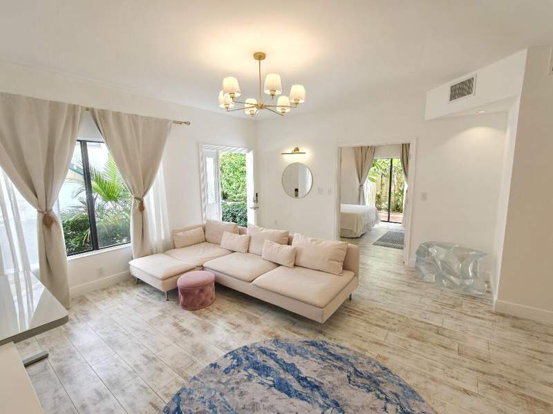 2 bedroom Condominium at 210 Bella Vista Court #10, Bella Vista On The Park Condo, Jupiter — photo 2