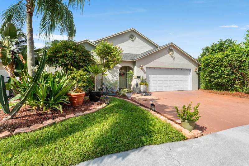 4 bedroom Single Family Residence at 5115 Foxhall Drive, Foxhall Ph 1, West Palm Beach — photo 4