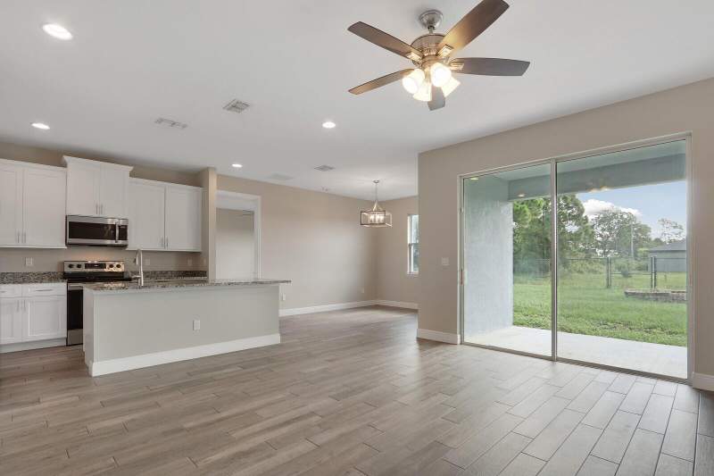 4 bedroom Single Family Residence at 3673 SW Bonwold Street, Port St Lucie Section 19, Port St. Lucie — photo 4