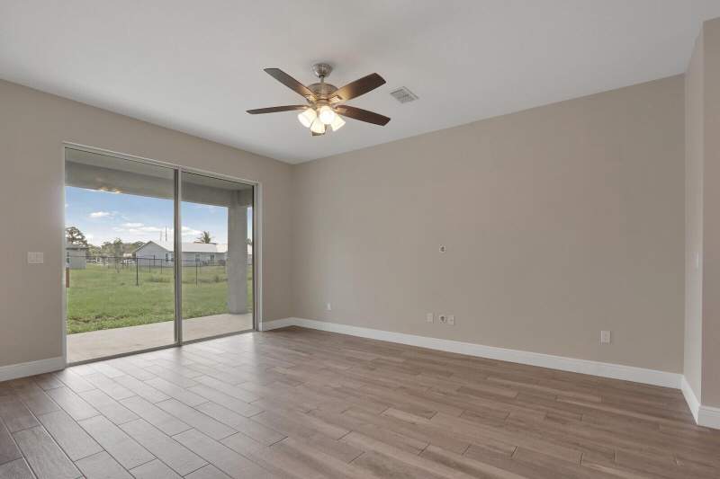 4 bedroom Single Family Residence at 3673 SW Bonwold Street, Port St Lucie Section 19, Port St. Lucie — photo 5