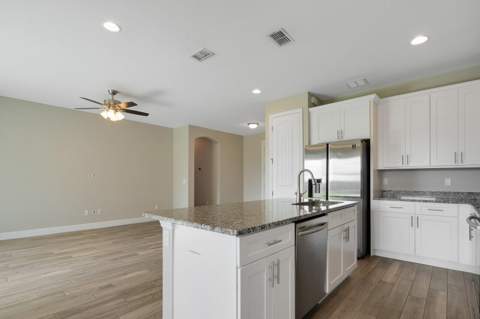 3673 SW Bonwold Street, Port St. Lucie FL - photo 13 of 54