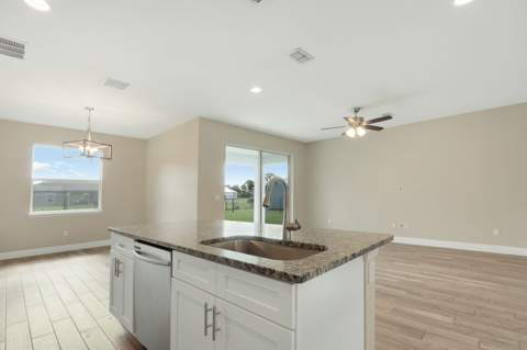 3673 SW Bonwold Street, Port St. Lucie FL - photo 15 of 54