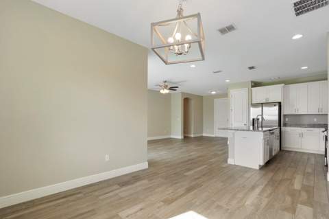 3673 SW Bonwold Street, Port St. Lucie FL - photo 18 of 54