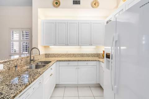 7927 Exeter Boulevard, Tamarac FL - photo 12 of 53