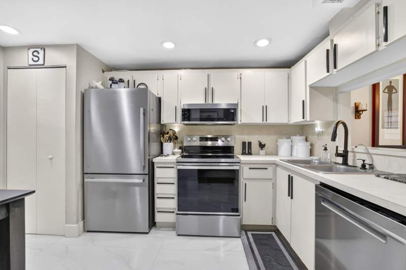 2 bedroom Condominium at 1000 Colony Point Circle #108, Colony Point 2 Condo, Pembroke Pines — photo 4