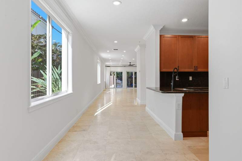 3 bedroom Townhouse at 1812 NE 26th Avenue, Livermore Estates, Fort Lauderdale — photo 3