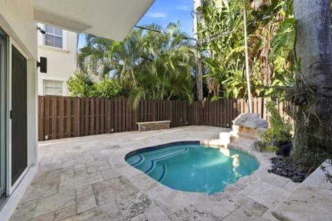 1812 NE 26th Avenue, Fort Lauderdale FL - photo 10 of 34
