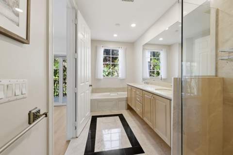 1812 NE 26th Avenue, Fort Lauderdale FL - photo 13 of 34