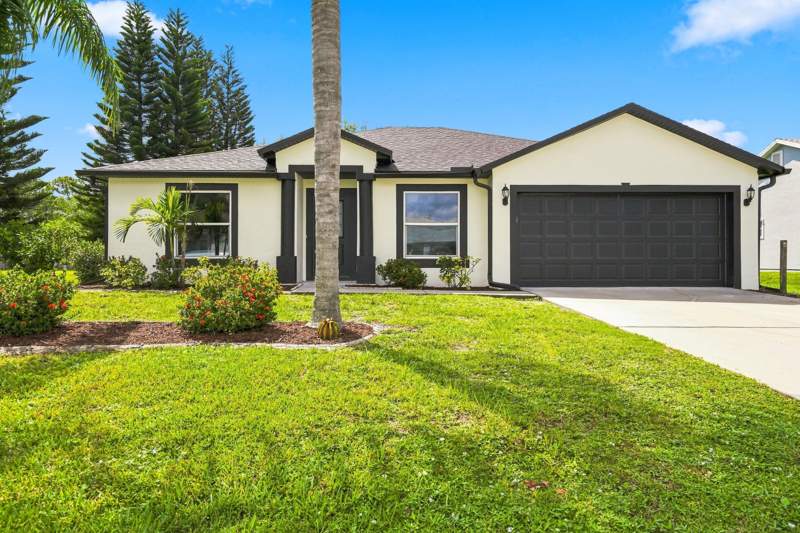3 bedroom Single Family Residence at 820 SW Jennifer Terrace, Port St Lucie Sectio, Port St. Lucie — photo 2