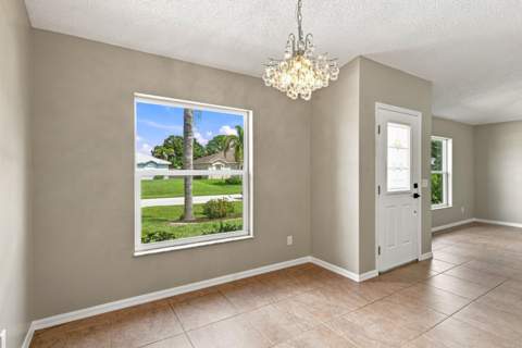820 SW Jennifer Terrace, Port St. Lucie FL - photo 10 of 50