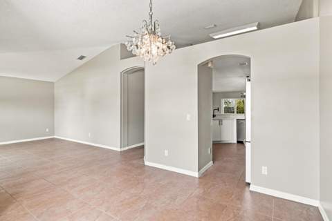 820 SW Jennifer Terrace, Port St. Lucie FL - photo 11 of 50