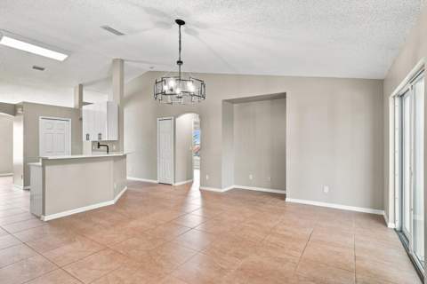 820 SW Jennifer Terrace, Port St. Lucie FL - photo 14 of 50