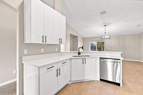 820 SW Jennifer Terrace, Port St. Lucie FL - photo 16 of 50