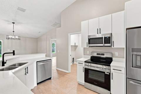 820 SW Jennifer Terrace, Port St. Lucie FL - photo 19 of 50