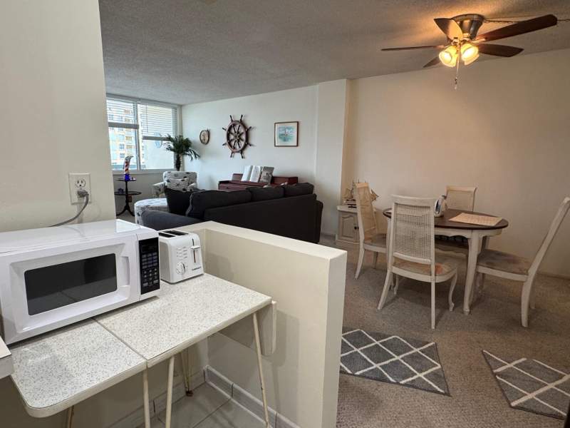 1 bedroom Condominium at 305 N Pompano Beach Boulevard #507, Jamaica House Condominium, Pompano Beach — photo 5