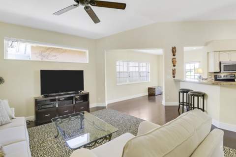 2189 Regents Boulevard, West Palm Beach FL - photo 9 of 40