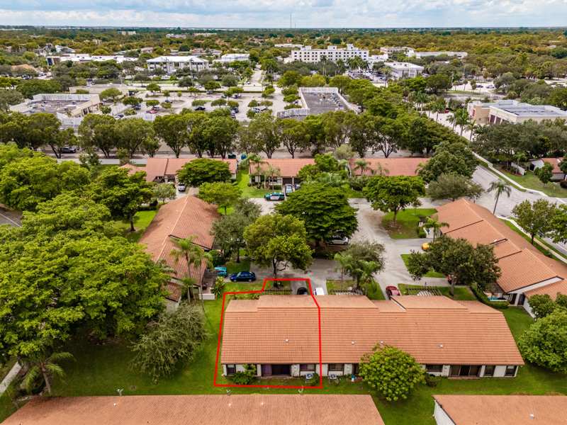 3 bedroom Townhouse at 7143 Wisteria Way, Brookwood Gardens, Tamarac — photo 1