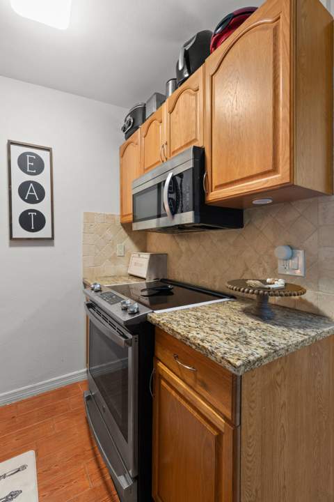 5581 Calico Road, West Palm Beach FL - photo 10 of 27