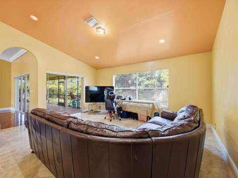 8862 Jaspers Drive, Boynton Beach FL - photo 12 of 37