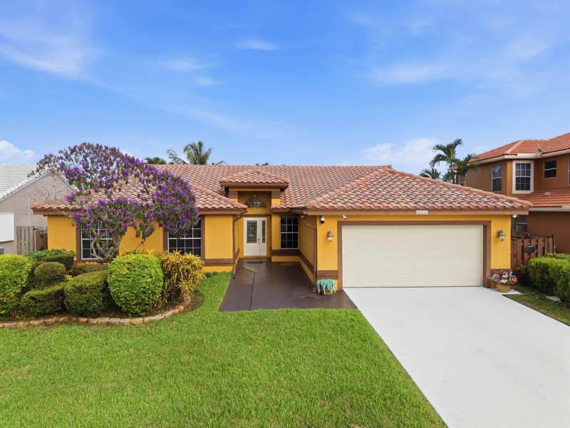 3 bedroom Single Family Residence at 8862 Jaspers Drive, Rainbow Lakes Tr A, Boynton Beach — photo 1