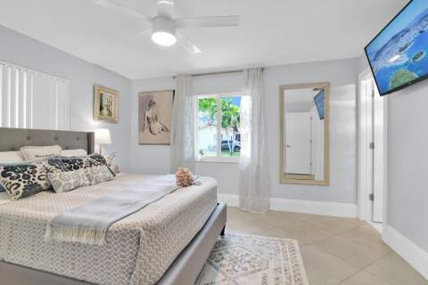 432 SW Natura Avenue, Deerfield Beach FL - photo 23 of 58