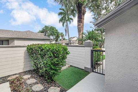 1911 Landings Boulevard, Greenacres FL - photo 7 of 30