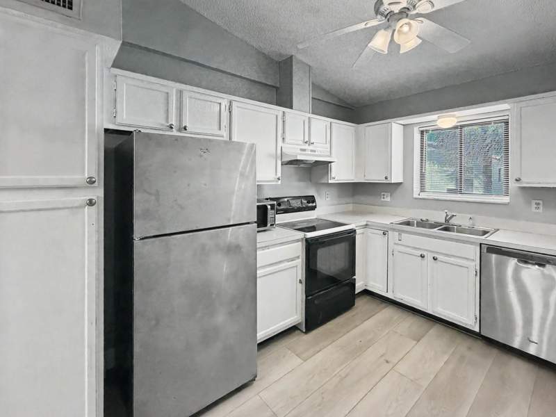 2 bedroom Condominium at 330 Palmwood Place #210, Lake Windwood Condo, Boca Raton — photo 4