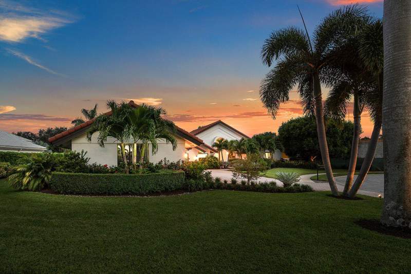 4 bedroom Single Family Residence at 4832 Chamal Circle, Bocaire Country Club, Boca Raton — photo 2