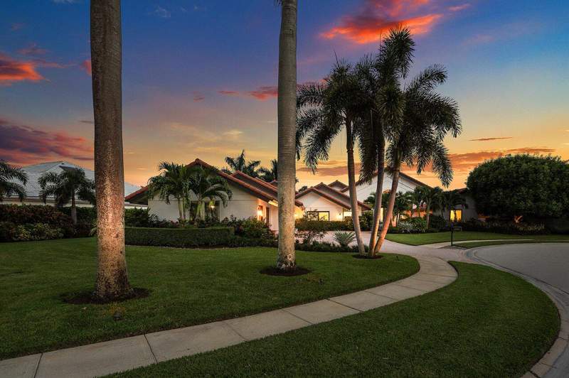 4 bedroom Single Family Residence at 4832 Chamal Circle, Bocaire Country Club, Boca Raton — photo 3