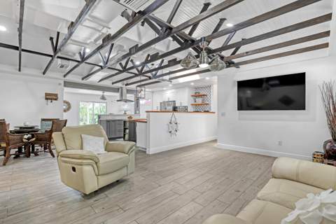 1707 E Terrace Drive, Lake Worth Beach FL - photo 9 of 76