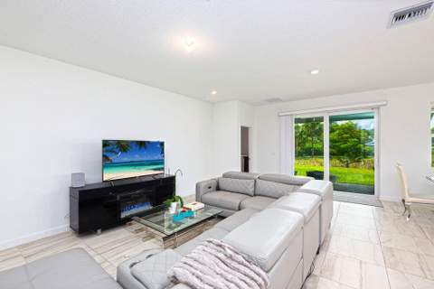 5788 SE Skyblue Circle, Stuart FL - photo 9 of 48