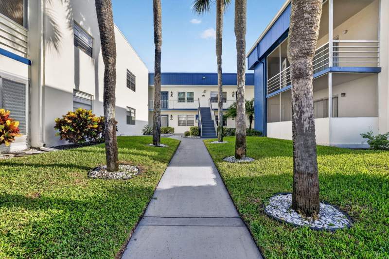 2 bedroom Condominium at 515 Normandy Lane, KINGS POINT NORMANDY CONDOS, Delray Beach — photo 1